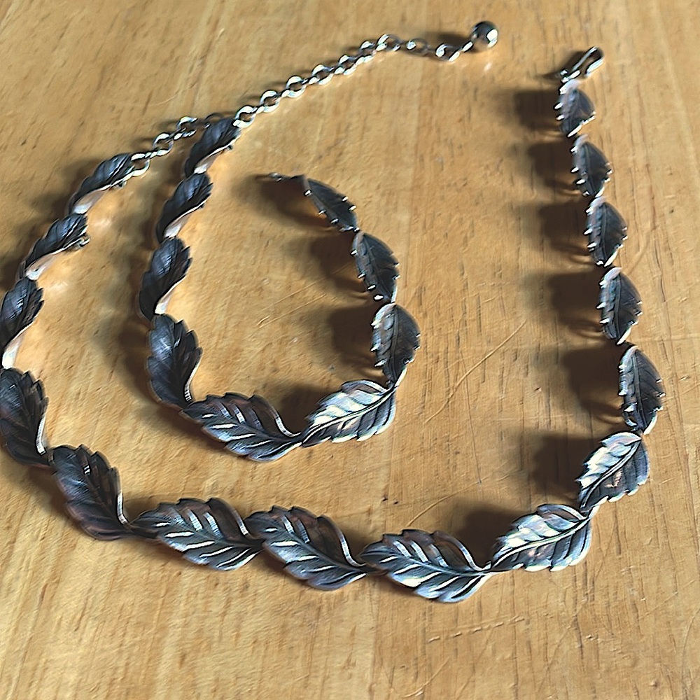 VINTAGE BEAU craft leaf motif in Sterling Silver